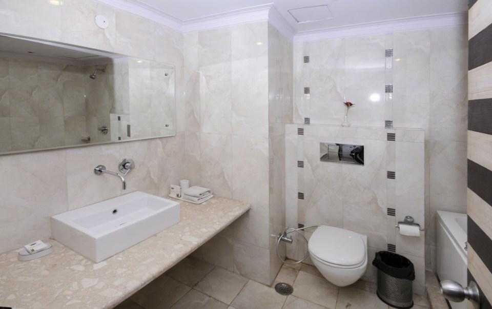 ניימרנה Shiva Oasis Resort מראה חיצוני תמונה